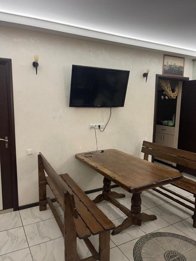 Vip "Hostel Ok Hotel" Kiev Eksteriør bilde